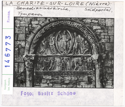 Vorschaubild La-Charité-sur-Loire: Abteikirche, Südportal, Tympanon, Christus in der Mandorla 